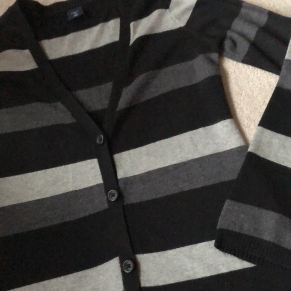 Gap kids cardigan! - Picture 6 of 6